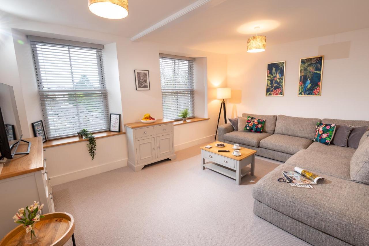 Lola'S Loft With Lake Views - Central Bowness - Pet Friendly Exteriör bild